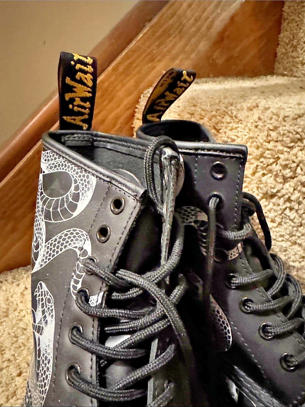 Dr. Martens - Picture 6 of 7